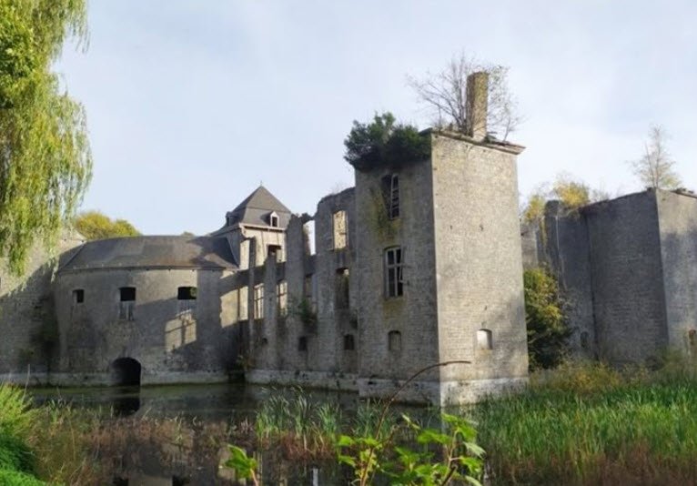 Château de Bormenville, Havelange, Belgium